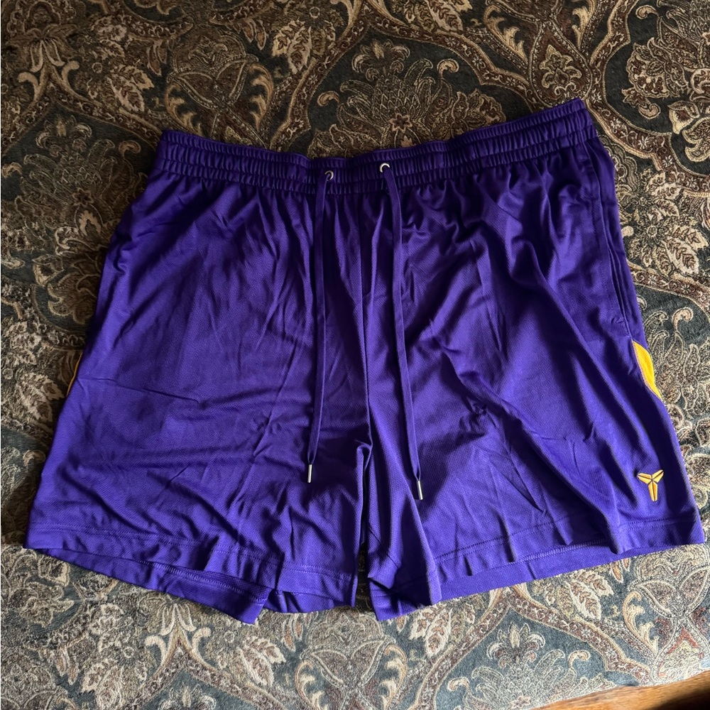 New Nike Kobe Shorts Size XL